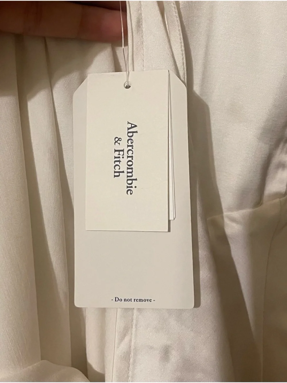Abercrombie Cowl Satin White V-Neck Slip Medium Petite (MP)